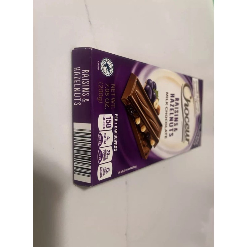 Choceur German Milk Chocolate with Raisins and Hazelnuts 7.05oz/200g