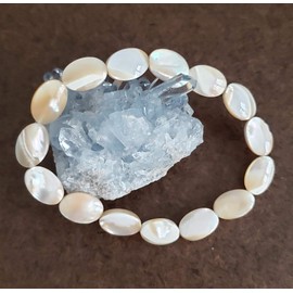 LTC Designs Flat Oval-shaped Beige Shell Stretch Bracelet, 7"