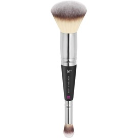 It Cosmetics Heavenly Luxe Complexion Perfection #7 – Brocha para Base y Corrector, Cerdas Suaves y Pro-Higiénicas, Ideal para Todo Tipo de Piel, Doble Cabezal
