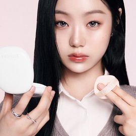 EITHER& [EITHER&]Glow Pixel Cushion (4 Colors)