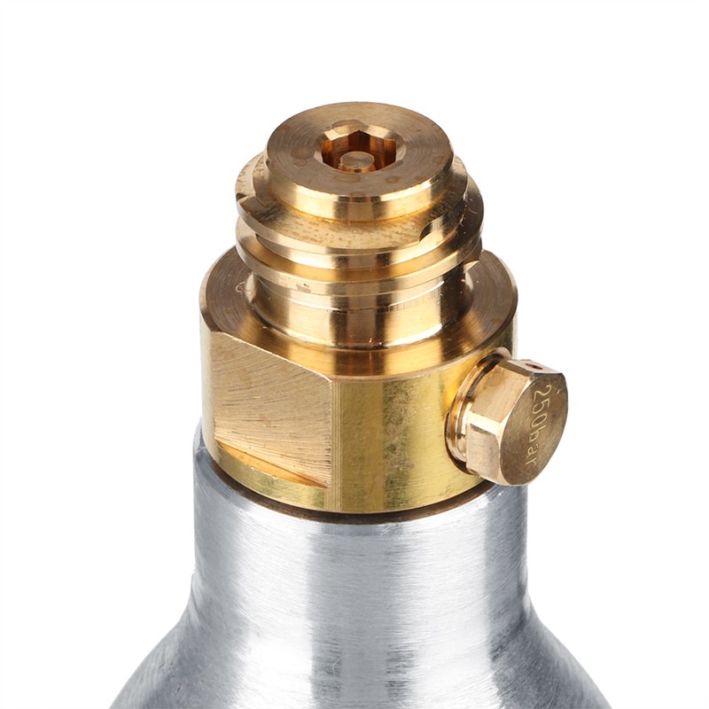 0.6L Refillable Soda Bottle Spare Reusable CO2 Cylinder Accessory for