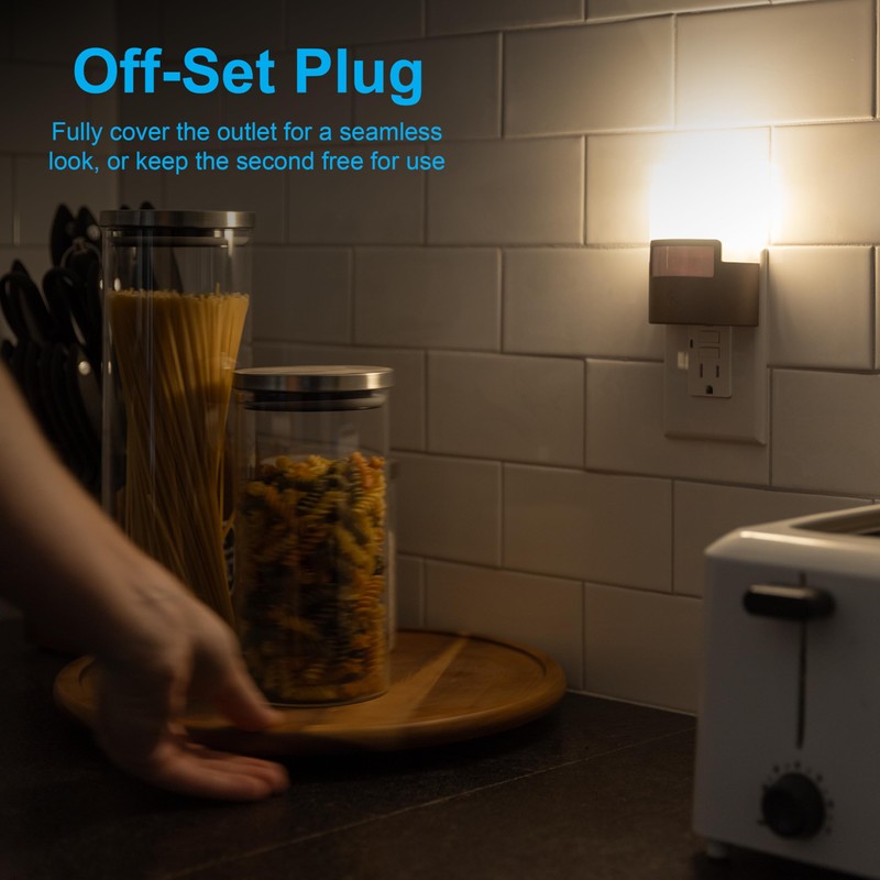 GE LED Motion Sensor Night Light, Plug into wall, 40