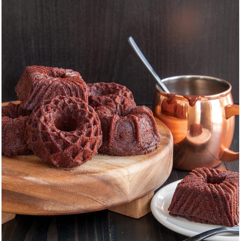 Nordic Ware Geo Bundtlette, 3.5 Cups , Gold