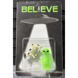 UFO Alien (glow)  Cow Abduction Noir Style 3x5 Custom Carded Mini Figures