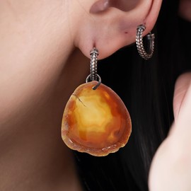 20pcs Natural Agate Slices Colorful Geode Agate Cards Drilled Agate Quartz Slices Irregular Shapes Natural Agate Agate Light Table Slices with Hole DIY Accessory (20PCS)