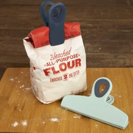 Cook with Color Set of Eight Bag Clips, 2 Large Heavy Duty Chip Clip and 6 Refrigerator Magnet Clips for Food Storage with Air Tight Seal Grip for Snack Bags and Food Bags (Blue Ombre)