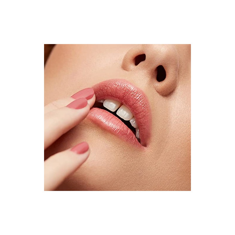 Revlon Lápiz Labial Super Lustrous Glass Shine tono Nude illuminator
