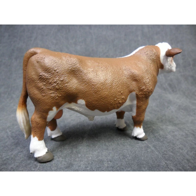 CollectA NIP * Polled Hereford Bull * 88861 Breyer Cow