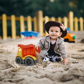 CELMAN Dump Truck Toy - Dump Truck with Moving Trough, Organic Sand Toy for Girls & Boys, BPA-Free, Dishwasher Safe, for Garden & Sandpit