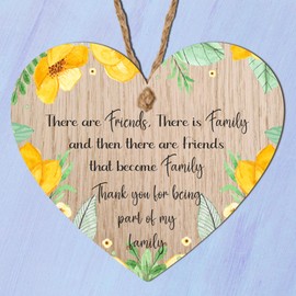 Pixie's Gifts Best Friend Plaque | Wooden Heart Motivational 'Friends that are Family' | Birthday, Christmas Hug Gifts | Miss You Gift for Women Friends | Friends Plaque