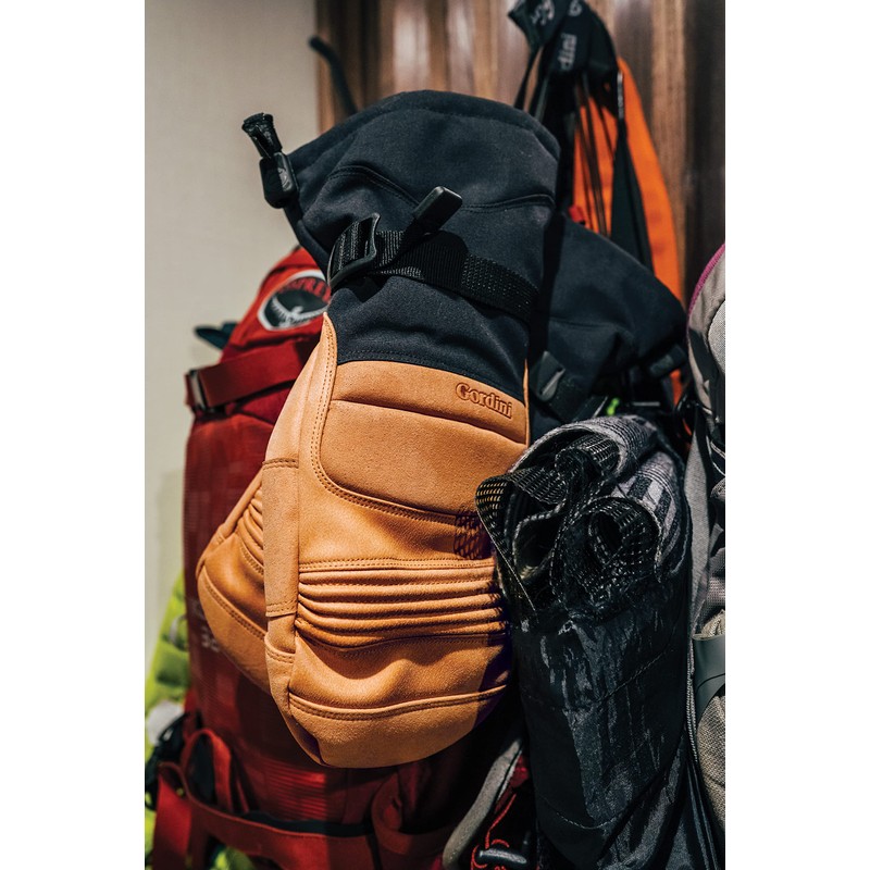 Gordini Men's Standard Cache Gauntlet Mitten, Tan/Black, Large