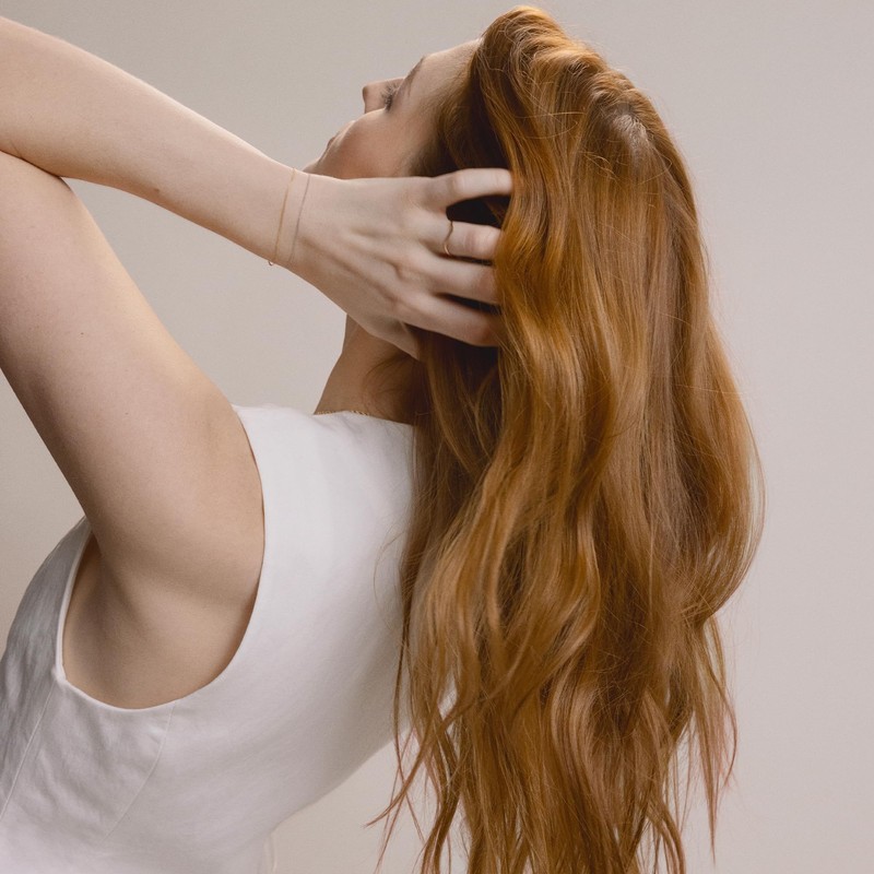 Kristin Ess Hair Soft Shine Beach Wave Hair Spray for