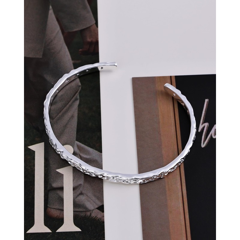 Desnuage Silver Hammered Texture Cuff Bracelet for Women - Adjustable