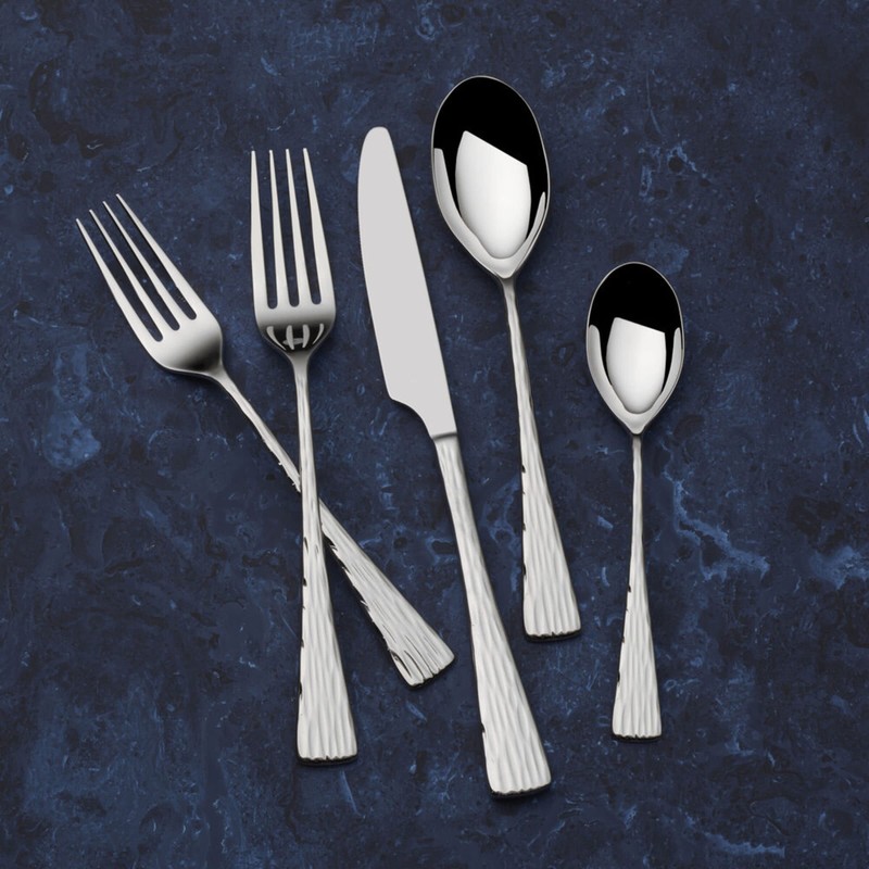 Mikasa Novaro 20-Piece 18/10 Stainless Steel Flatware Set, Service For
