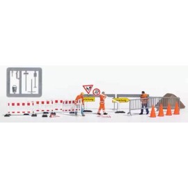 Busch 79900 HO Scale Setting Up Construction Barriers - Action Set -- 8 Barriers