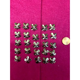 Unbranded Silver Toned Metal 4 Leaf clovers - 25 Pieces - Vintage