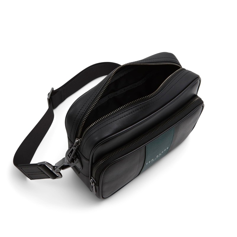 Ted Baker Camley, Black