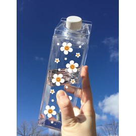 TeesAndTankYou Daisy Pattern Milk Carton Water Bottle 500ml 16.9oz Clear