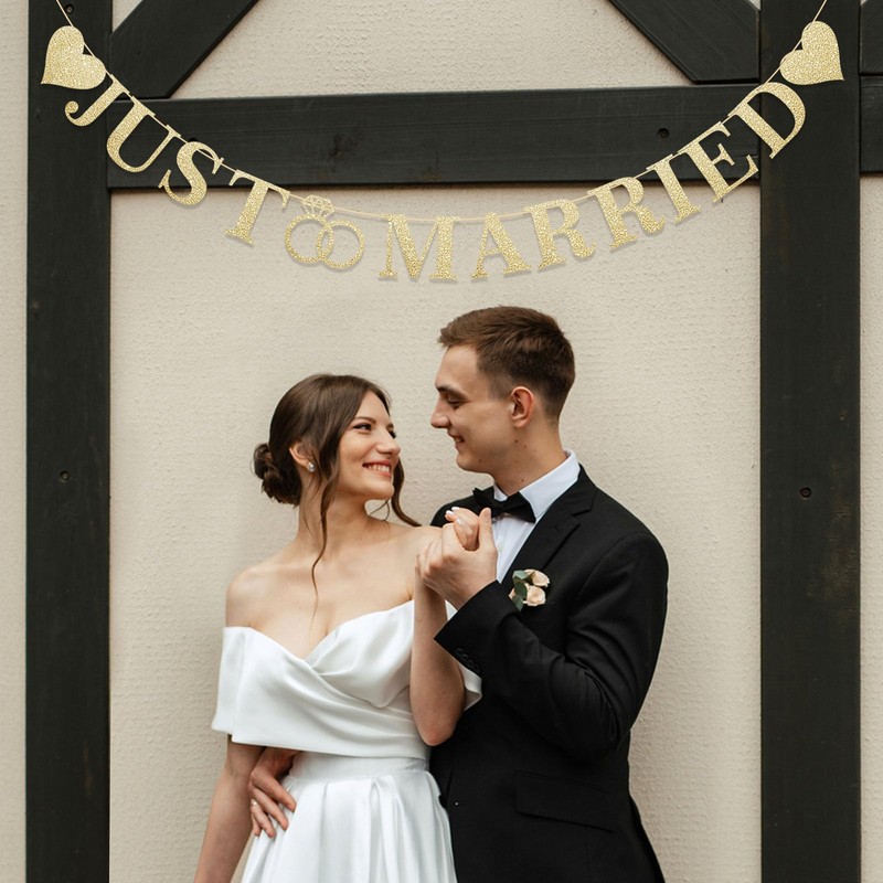 Pre-Strung Just Married Banner Sign Gold Glitter, Wedding Banner for