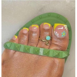 Yellow French Tip Press on Toenails Flower Fake Toes Short Square False Toenails with Design Nude Glue on Toenails Glossy Acrylic Full Cover Stick on Toenails for Women Girls Foot Manicure 24 pcs