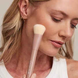 Skinn Cosmetics Blush Brush