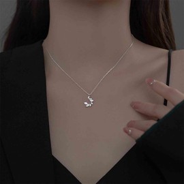 Aneneiceera Vintage Rhinestone Leaf Choker Necklace Silver Crystal Leaf Pendant Necklace Cluster Leaves Necklace CZ Half Moon Necklace Chain Jewellery for Women and Girls, Zinc