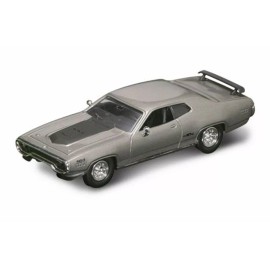 Road Signature 1971 Plymouth GTX Silver Road Signature 94218 1/43 Scale Diecast Model Toy Car