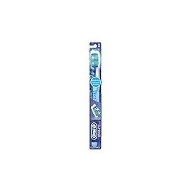 Oral‑B Oral-B 3d White Vivid 40 Medium Manual Toothbrush With Tongue Cleaner 1 ct