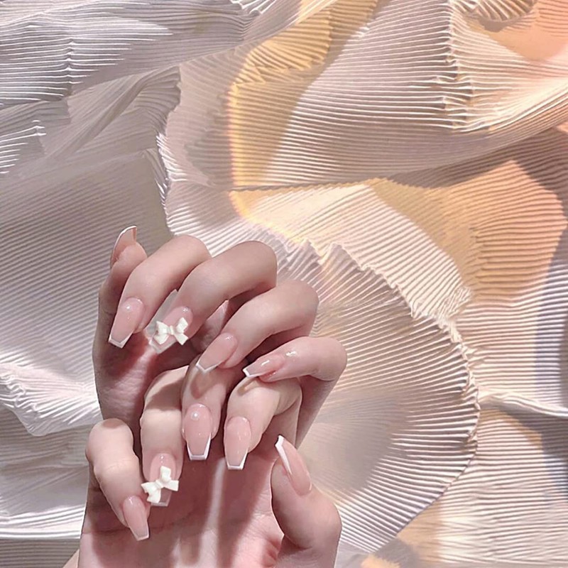 24 Pcs Beautiful White Edge Nail Tips Butterfly Nails for