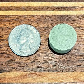 Fresh Breath TABS- chewable Breath Mints for Dogs. Triple-Action Oral Hygiene Harnesses The Power of Chlorophyll to Fight Bad Breath and Plaque buildup. Made in USA, 90 Count