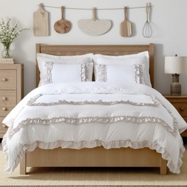 Bedorm White Ruffle Comforter Set Queen Size - 3 Pieces Shabby Chic Bedding with Lace Fringe, Beige French Pastoral Style Quilt, Includes Comforter & Pillowcases for Elegant Bedrooms