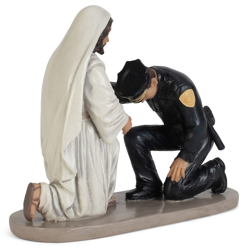 Dicksons Praying Police Officer with Jesus 5 x 6 Resin