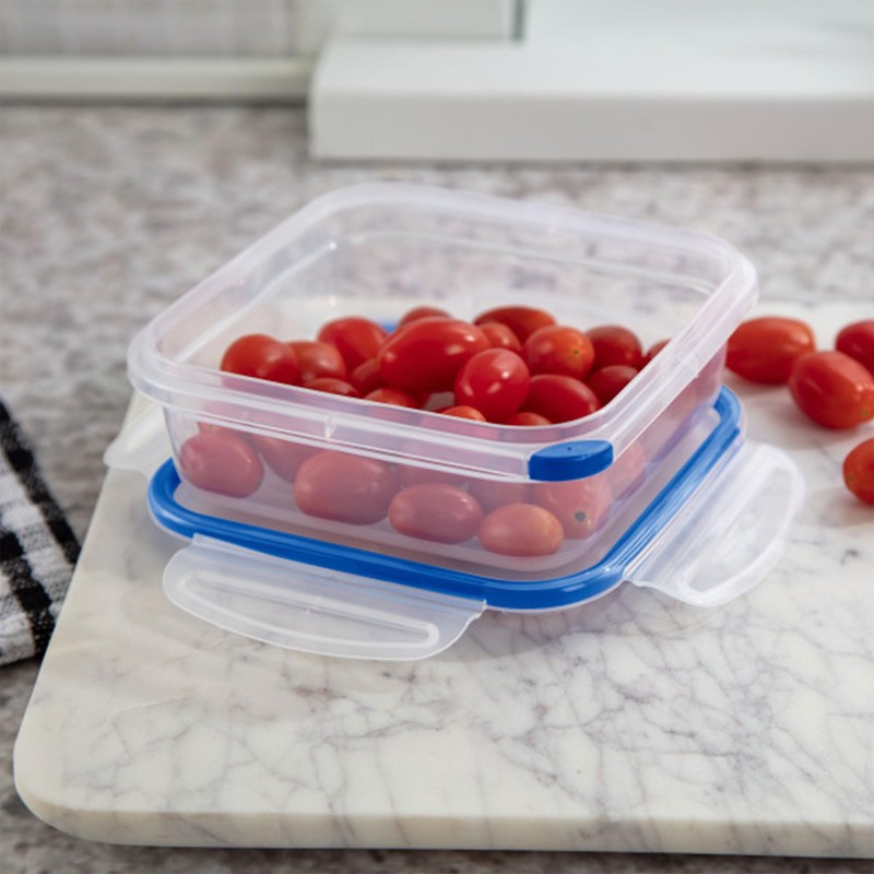 Sterilite Ultra-Seal 4 Cup Square, Airtight Food Storage Container, Latching