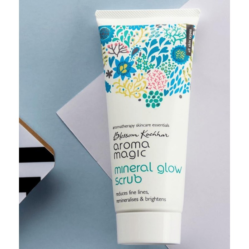 Aroma Magic Mineral Glow Face Scrub | Dead Skin Exfoliator