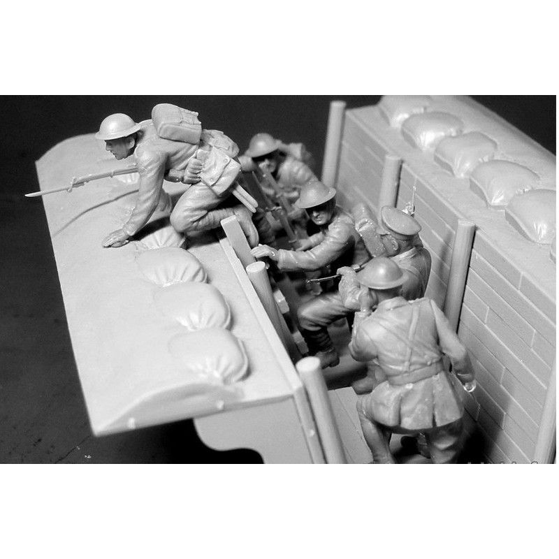 Master Box Plastic Model British Infantry Before The Attack, WW|