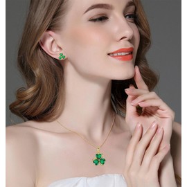 VONSSY Elegant Clover Stud Earrings | Emerald Green Gemstone Irish Shamrock Earring | Platinum Gold Plated | Meaningful Jewelry Gift for Women Mother Girlfriend