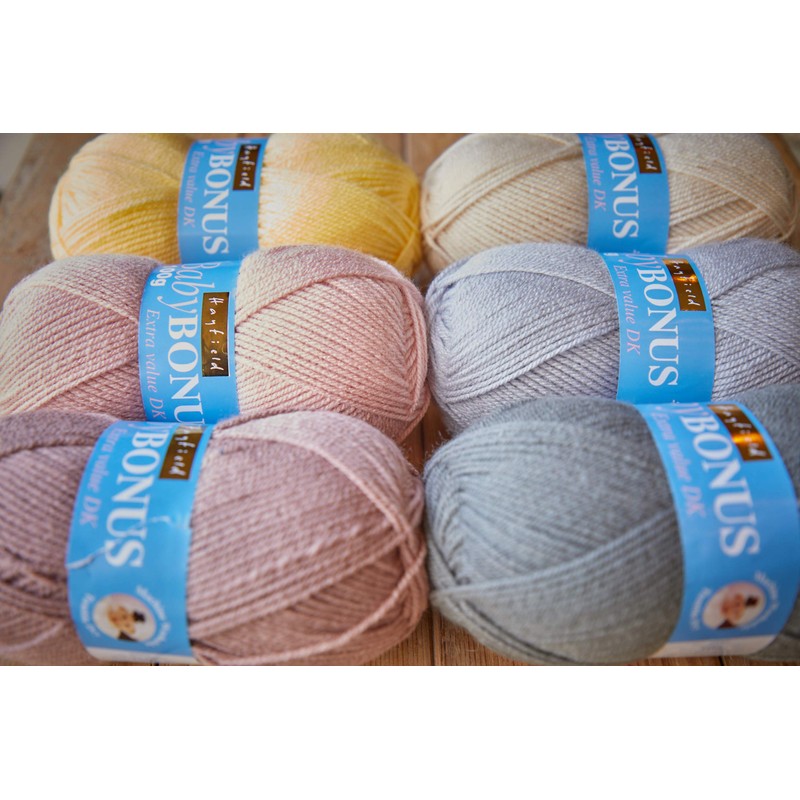 Hayfield Bonus DK Double Knitting, Baby Pink (851), 100g by