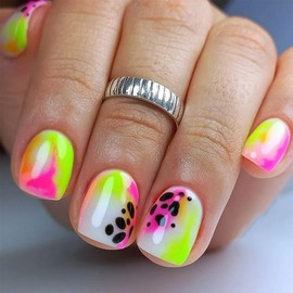 SINHOT Short Press on Nails Square - Leopard Print Fake Nails Glossy Glue on Nails Colorful Ombre Acrylic Nail Supplies Squoval Artificial Nail Art Stick on False Nails with Design DIY 24 pcs