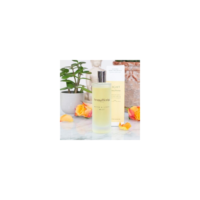 AromaWorks Mandarin & Vetivert Room & Linen Mist 100ml