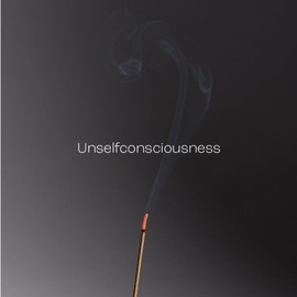 BE:Trend Calma Nostra Korean Moon Jar Premium Set – Handcrafted Incense Holder & Mini Vase, Made with Upcycled Oyster Shells, 7 Plant-Based Incense Sticks, Korean Heritage Gift Decor