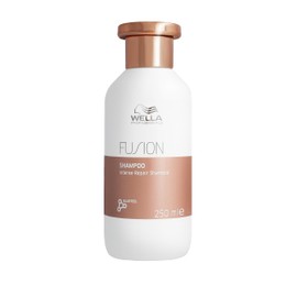 Wella Professionals Fusion Intense Repair Deep Cleansing Shampoo - Repairing Hair Care for Broken Hair - Smoothing Hair Shampoo for Better Combing - 250ml