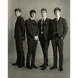 OnlyClassics 1964 Beatles 8X10 Photo George Harrison, Paul McCartney, Ringo Starr John Lennon