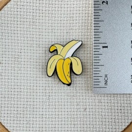 StewArt Stitches Banana Enamel Needle Minder, Fruit Needle Magnet, Yellow Banana Needle Holder