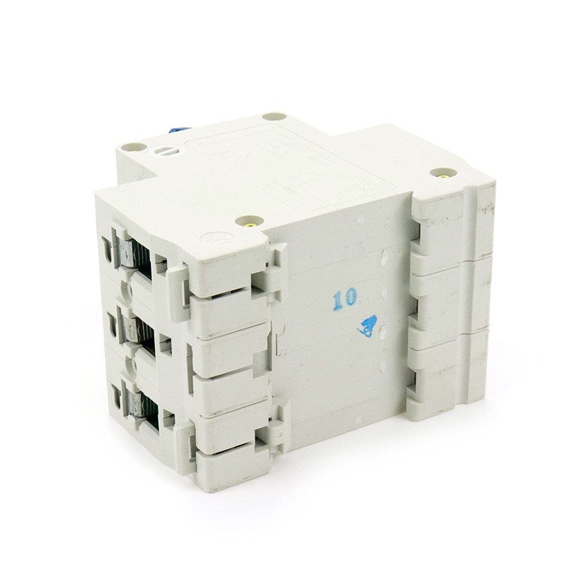 Dahszhi DIN Rail Mounted Circuit Breaker AC 400V 32A 3