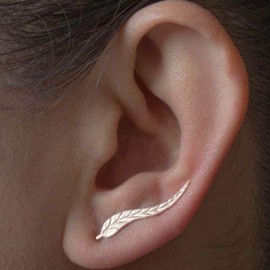 TseenYi Ear Climber Earrings, Gold Stud Earrings, Minimalist Charm Ear Cuffs, Ear Jewelry for Women and Girls (Gold)