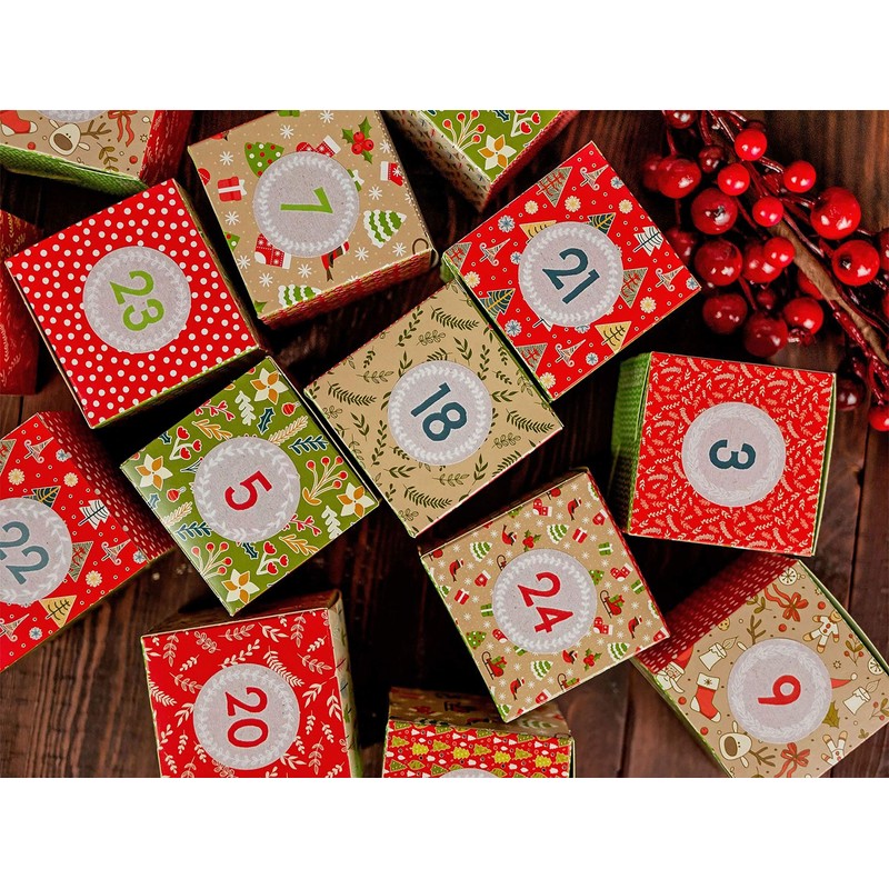 Papierdrachen 24 Advent calendar boxes - red green beige design