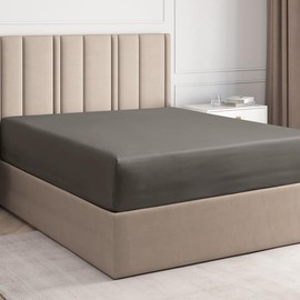 King Fitted Bed Sheet - Hotel Luxury Single Fitted Sheet - Fits Mattress Up to 30cm 12" - 150cm x 200cm x 30cm 12" - Soft & Comfy - Wrinkle Free & Breathable - Fitted Bottom Sheet Only (Dark Grey)