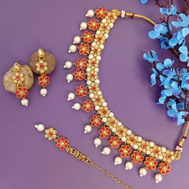 Efulgenz Faux Kundan Pearl Choker Sets for Women Indian Jewelry Crystal Kundan Necklace Crystal Floral Necklace Earrings Maang Tikka Head Chain Bollywood Wedding Bridal Set