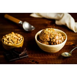 Peanut ice paste, 100% roasted peanut kernels, for homemade delicious ice cream, without artificial flavourings, also for refining delicious desserts, drinks and much more. Contents: 250 g