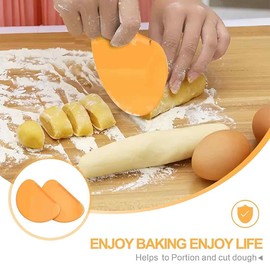 AFCJLTO Practical Cook Dough Scraper, Dough Cutter, Shaper and Mixer for Easy Baking, Kitchen Utensils and Utensils, Pack of 2